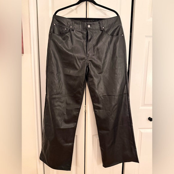 Zara Black Relaxed Fit Pants - Picture 2 of 4